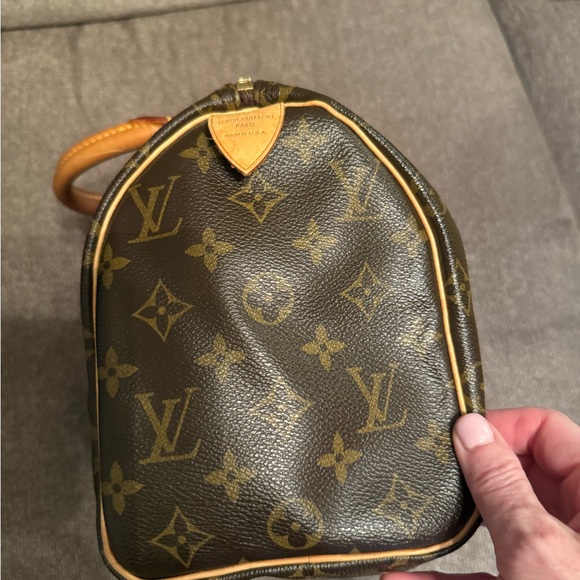 Louis Vuitton Monogram Speedy 25 - Picture 4 of 14